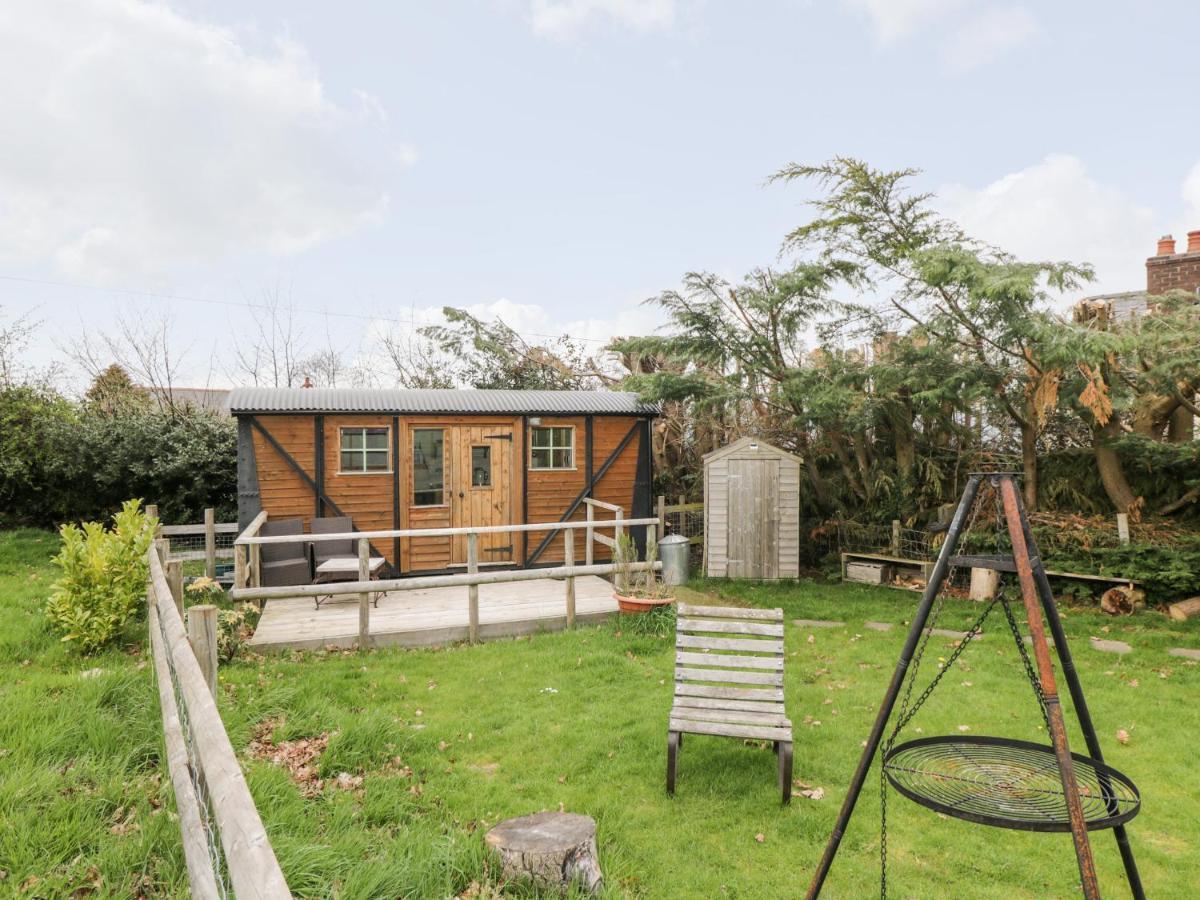 Villa Railway Carriage Abergavenny Esterno foto